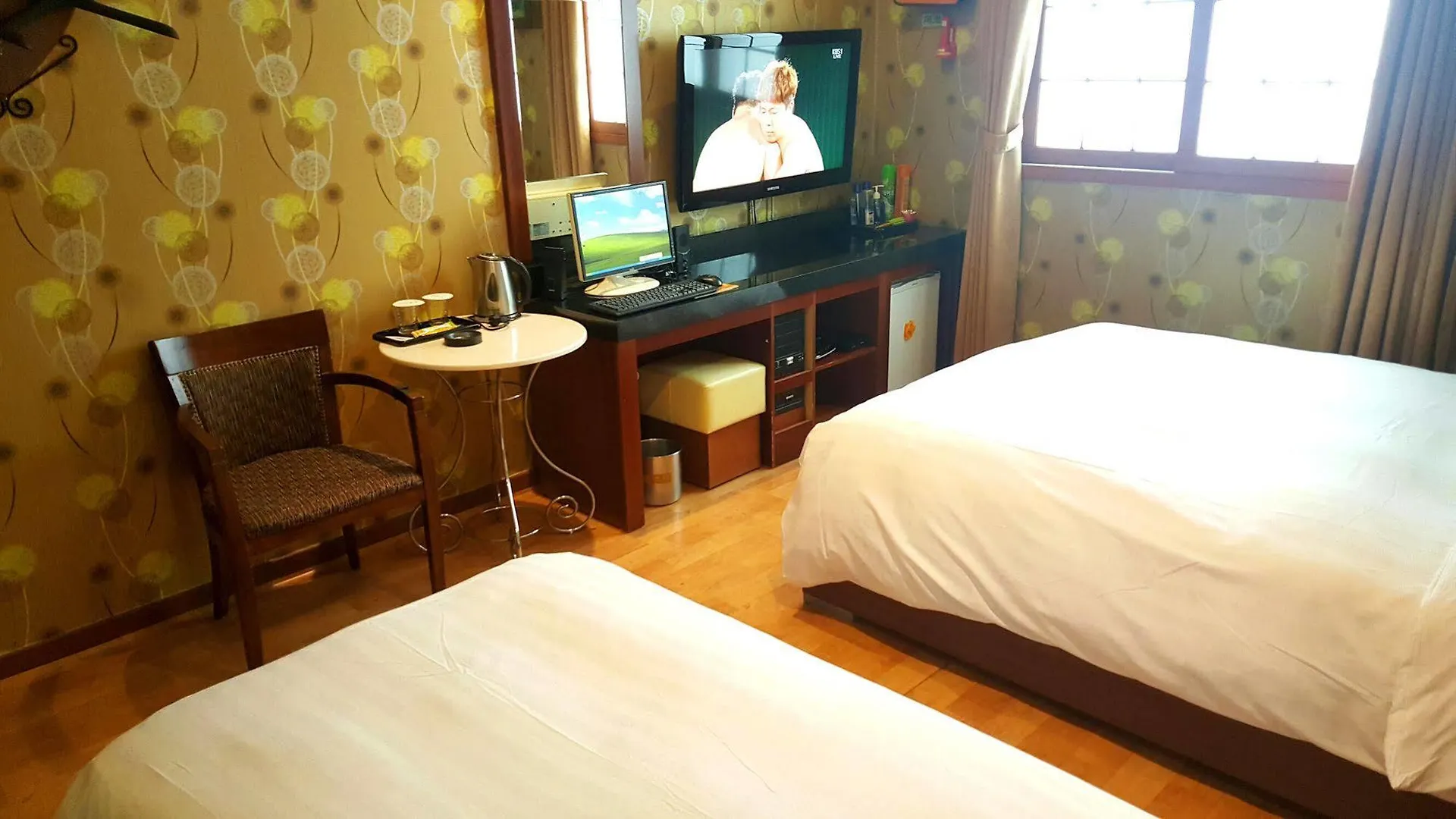 Ej Hotel Τζέτζου