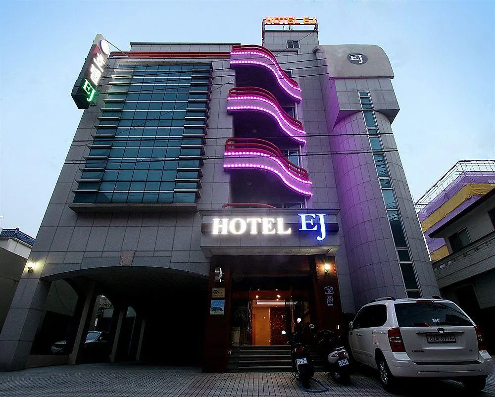 Ej Hotel Чеджудо